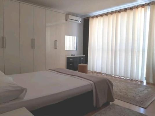 Erina Luxury Apartment  Tirana Exterior foto